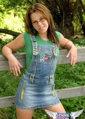 Студентки: В одежде