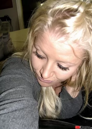 Монро не любит носить брюки, поэтому она снимает их 48354555