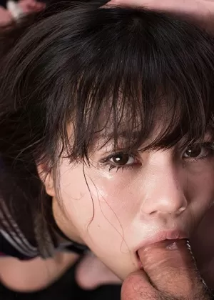 Сексуальная рабыня Ария Александер терпит принудительную глубокую глотку и толстое лицо в БДСМ сексе