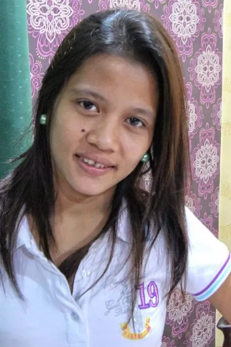 Цыпочка из Пинэ сходит с ума во время секса от первого лица с ин 2