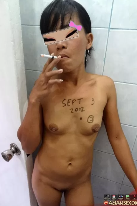 2 Лучшие подруги-филиппинки, работающие фрилансером в Маниле, пачкаются с белым мужчиной