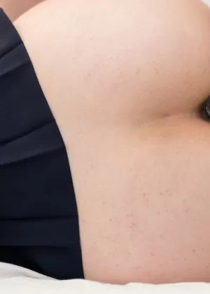 Спортивная девушка Китана Лур делает тройное проникновение на боксерском ринге