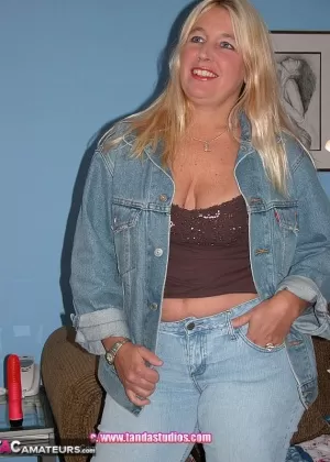 SSBBW Эрин Грин получает сперму на свои упругие сиськи после вагинального траха