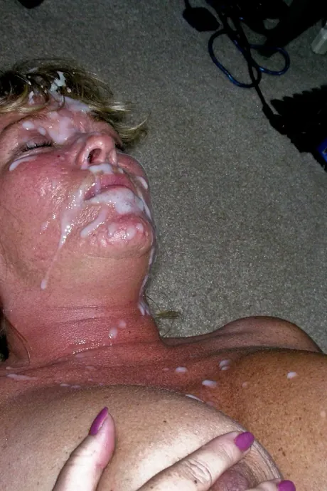 Зрелым бабам кончают на лицо картинка 5191