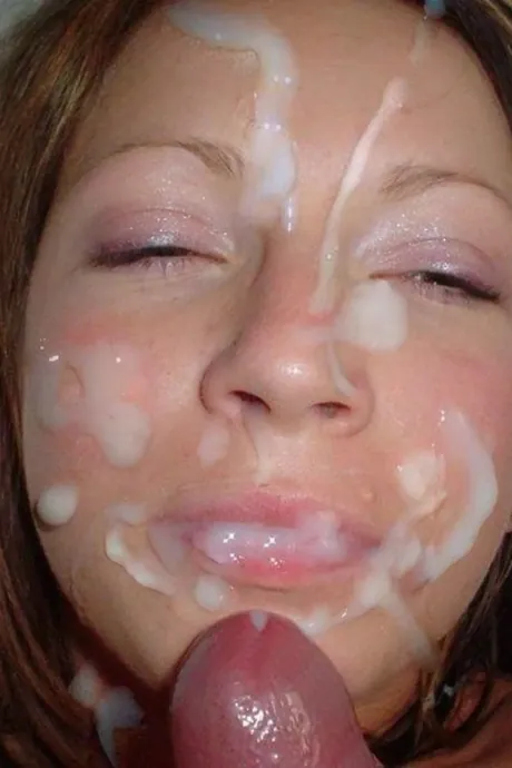 Девушке накончали на лицо домашнее картинка 3337